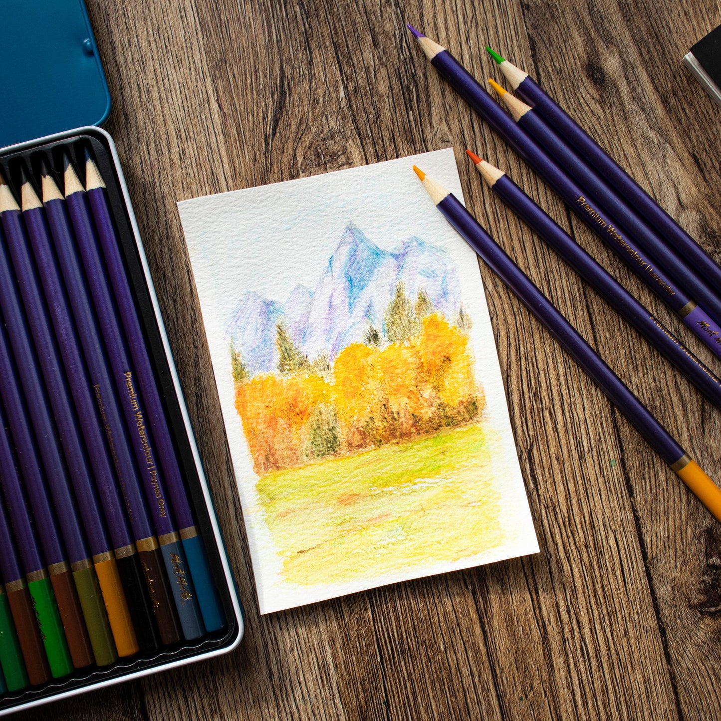 Mont Marte Premium Aquarellstifte – 36 Farben mit Pinsel im Metall-Etui - SETL