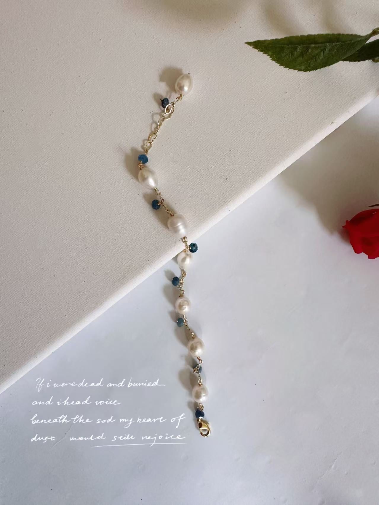 Elegantes Armband aus Süßwasserperlen - SETL