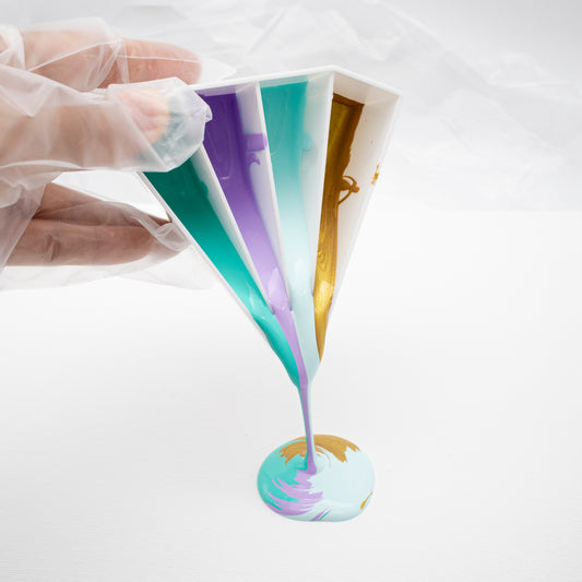 Mont Marte Pouring Becher - 4 Kammern für Farbkreationen - SETL