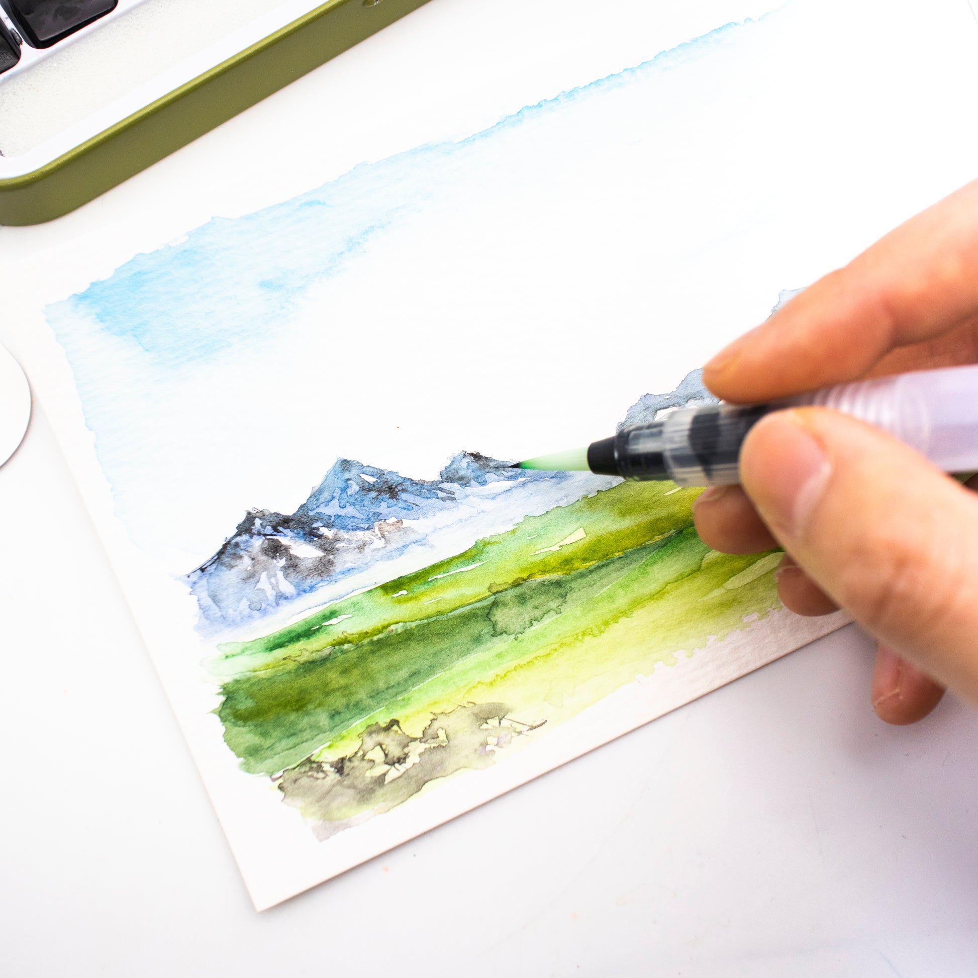 Artecho Aquarellfarben Set - 24 Farben, 1 Wassertankpinsel, 10 Blätter Aquarellpapier im Postkartenformat - SETL